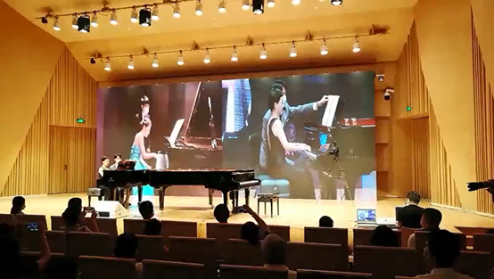 活动报道 | “科技助力，跨越时空”，小鹿纯子携手刘明康共享中日音乐盛宴